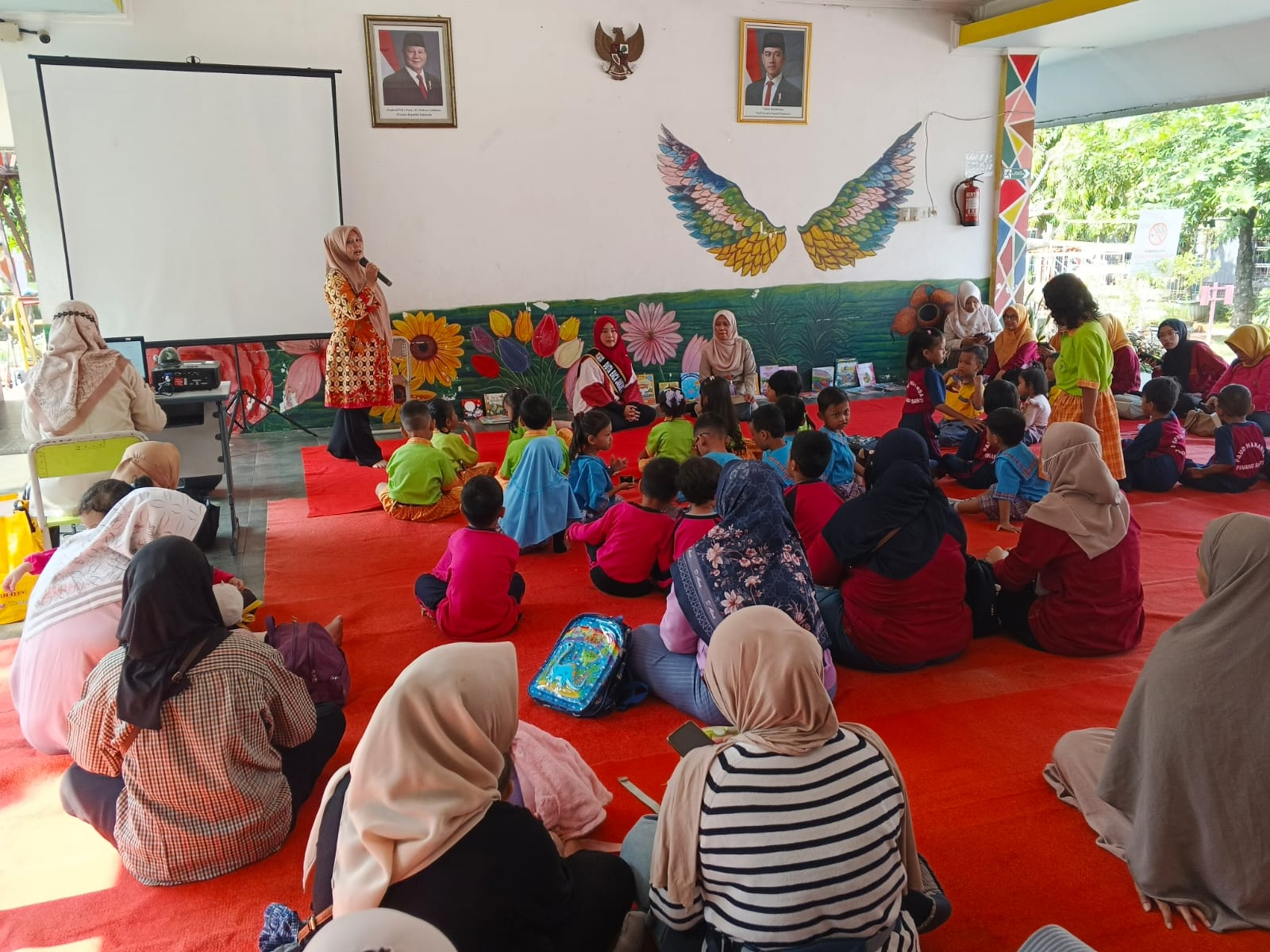 Belia (Bekal Literasi Ibu Dan Anak) Bersama Duta Baca Jakarta Timur Di RPTRA Kampung Pulo Asri